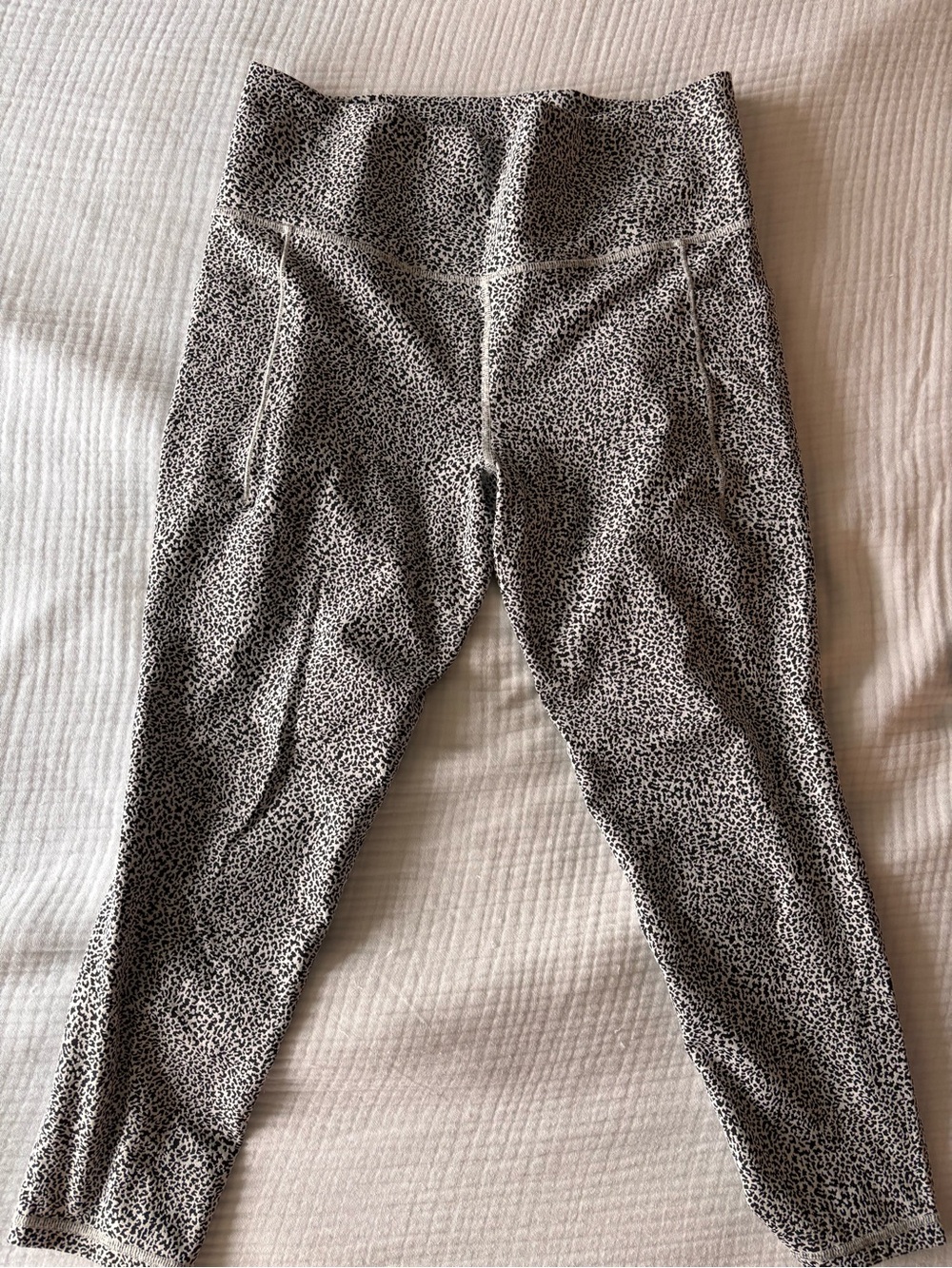 Athleta 3/4 Sun Salutation High-Waist Black and White Animal Print Leggings